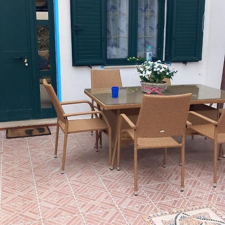 Bilocale allegro Apartment Cala Gonone Exterior foto